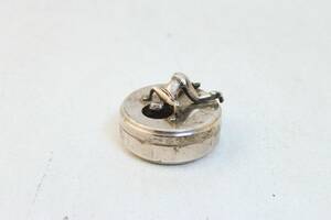 Manschettknappsdosa, Nysilver