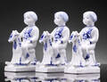 Royal Copenhagen. Tre musselmalede figurer nr. 5196 3 Denne vare er sat til omsalg under nyt varenummer 4517785