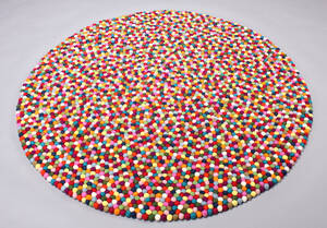 Håndlavet DOT tæppe, Ø 140 cm Denne vare er sat til omsalg under nyt varenummer 4213010