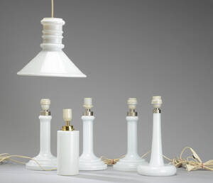 Holmegaard. Samling bordlamper samt pendel af opalglas 6