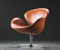 Arne Jacobsen. Svane lænestol, cognacfarvet læder, Red Label 2008 