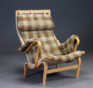 Bruno Mathsson. Pernilla lænestol Denne vare er sat til omsalg under nyt varenummer 4254223