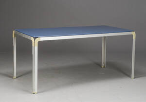 Arne Jacobsen. DJob bord  skrivebord