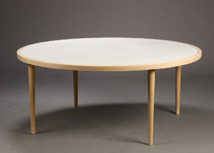 Hans J. Wegner. Rundt spisebord, ask 