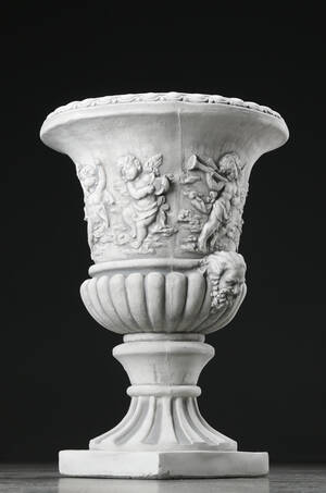 Kolosal have  blomsterkrukke, stenmateriale