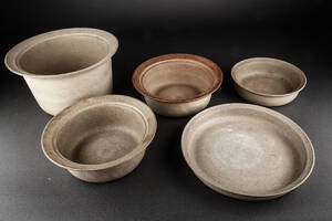 Grethe Meyer for Royal Copenhagen, Ildpot, samling skåle af stentøj 5  