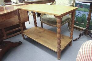 Sideboard, med hylla