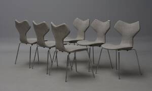 Arne Jacobsen. Sæt på seks Grand Prix stole, model 3130 6  