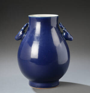 Kinesisk vase af porcelæn, 2000-tallet