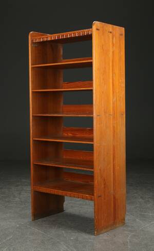 Martin Nyrop. Lille reol tegnet til Københavns Rådhus