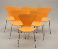 Arne Jacobsen 1902-1971. Seks stole, model 3107. 6