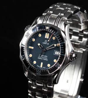 Omega. Herrearmbåndsur, model Seamaster Professional 300M 