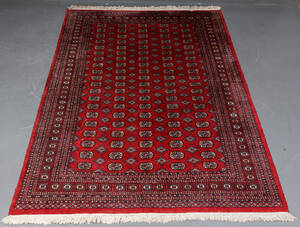 Pakistansk spisestuetæppe, 300 x 225 cm