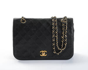 Chanel, vintage skuldertaske Denne vare er sat til omsalg under nyt varenummer 4650613