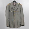 UNIFORMSJACKA, 1900-talets mitt