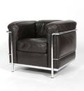 Le Corbusier. Lænestol model LC2, brun læder Denne vare er sat til omsalg under nyt varenummer 4461159