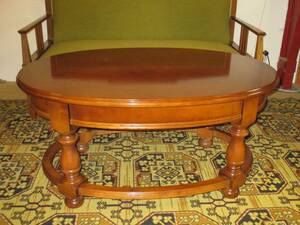 OVALT SALONGSBORD H 55, 116X 78 CM
