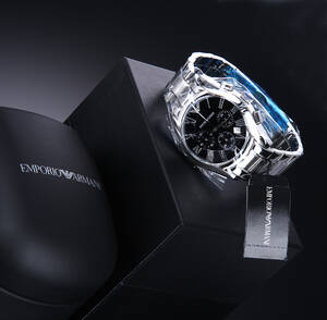 Armani AR0673. Herrechronograf i stål med sort skive