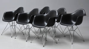 Charles Eames. Sæt på seks armstole, model DAR 6  