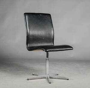 Arne Jacobsen. Oxford stol
