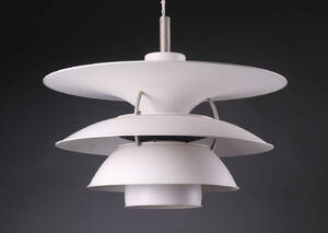 Poul Henningsen. Stor Charlottenborg pendel, Ø 65 cm
