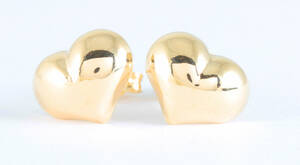 Earrings in a heart motive in 14k yellow gold