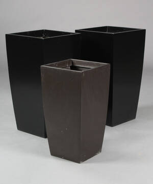 Tre store havekrukker af glasfiber 3