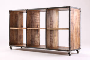 Lav reol i Industrielt design