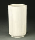 Lyngby Porcelæn. Stor riflet vase
