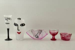Konstglas, 5 delar