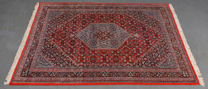 Indisk tæppe i Bidjar-design, 245 x 175 cm.