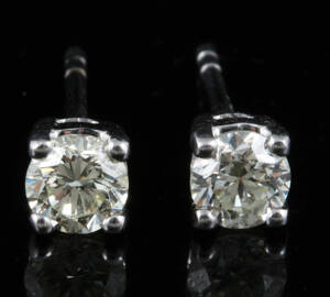 18kt diamond earrings with brilliant cut diamonds 0.40ct