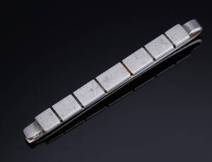 Harald Nielsen for Georg Jensen. Tidlig slipsenål af sterlingsølv, 1915-30