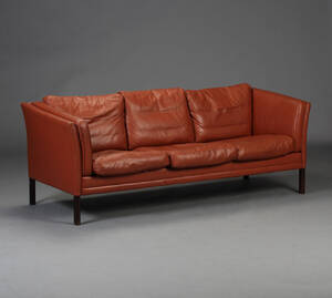 Dansk møbelproducent. Tre-pers. sofa, brunt læder 
