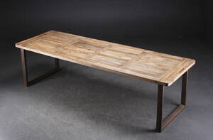 LangbordSpisebord i fransk antik landstil. Af genanvendt gammelt elmetræ 