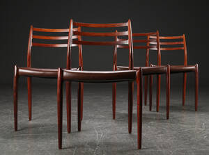 Niels O. Møller. Sæt på fire stole med stel af palisander 4