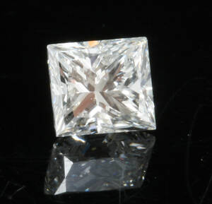 Princess cut diamond 0.65 ct IGI Cert