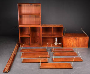 Dansk møbelproducent. Reolsystem af teaktræ 15