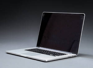 6392 - Macbook Pro, model A1398, uden harddisk Denne vare er sat til omsalg under nyt varenummer 4642818