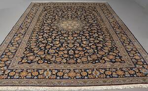 Persisk Kashan. Uld med bomuld. 410 x 305 cm