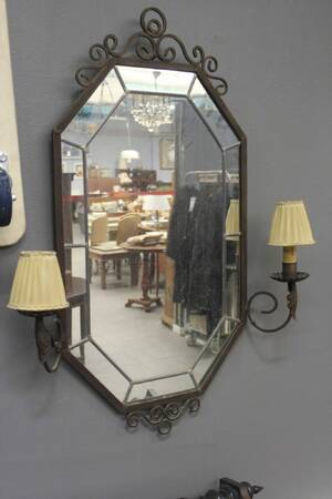 Spegel, med lampetter