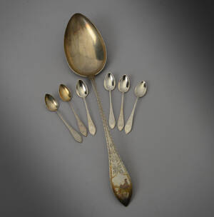 En samling bestik af sølv Empire bestående af 7.