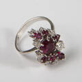 Cocktail- Ring, 750- Weißgold, Rubine, Brillanten, Ringgröße 57,5