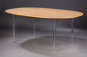Piet Hein  Bruno Mathsson. Super Ellipse spisebord, plade af lakeret bøg