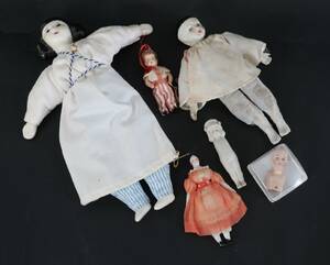 Dockor 6st, bl.a. 181900-tal