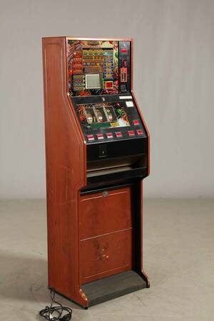 Spilleautomat  Enarmet tyveknægt, model Millennium