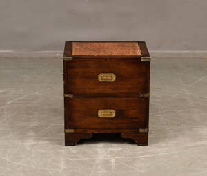 Sängbord, engelsk stil