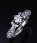 Engelsk brillant solitairering af 18 kt. hvidguld, i alt ca. 1.53 ct