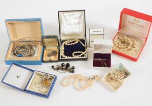 Parti smycken, bl.a. silver