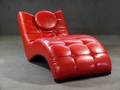 Relaxliege, rotes Kunstleder